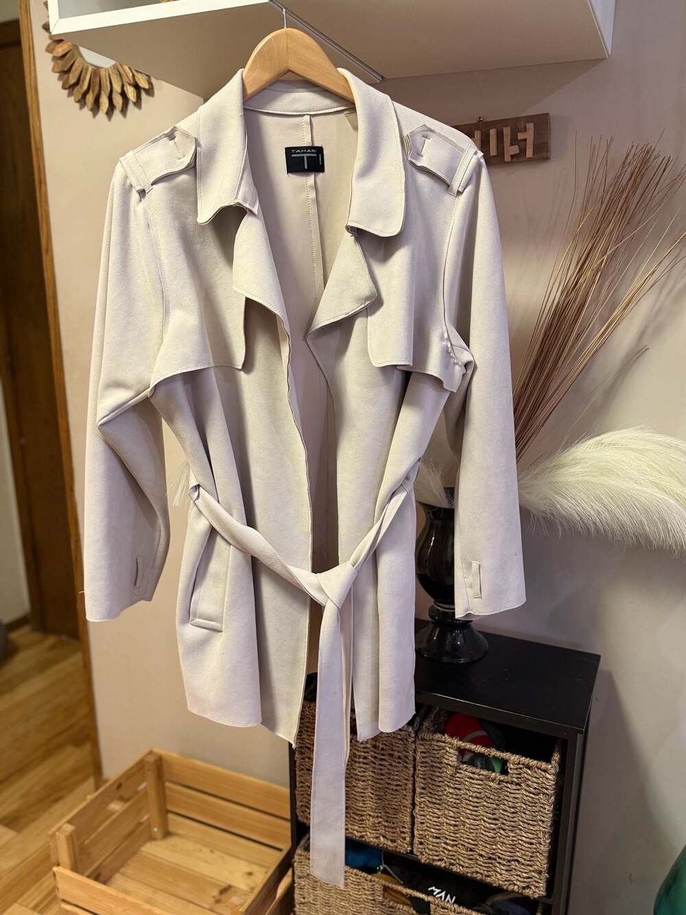 Tahari Woman Faux Suede Belted Trench Coat Size 1X Off White